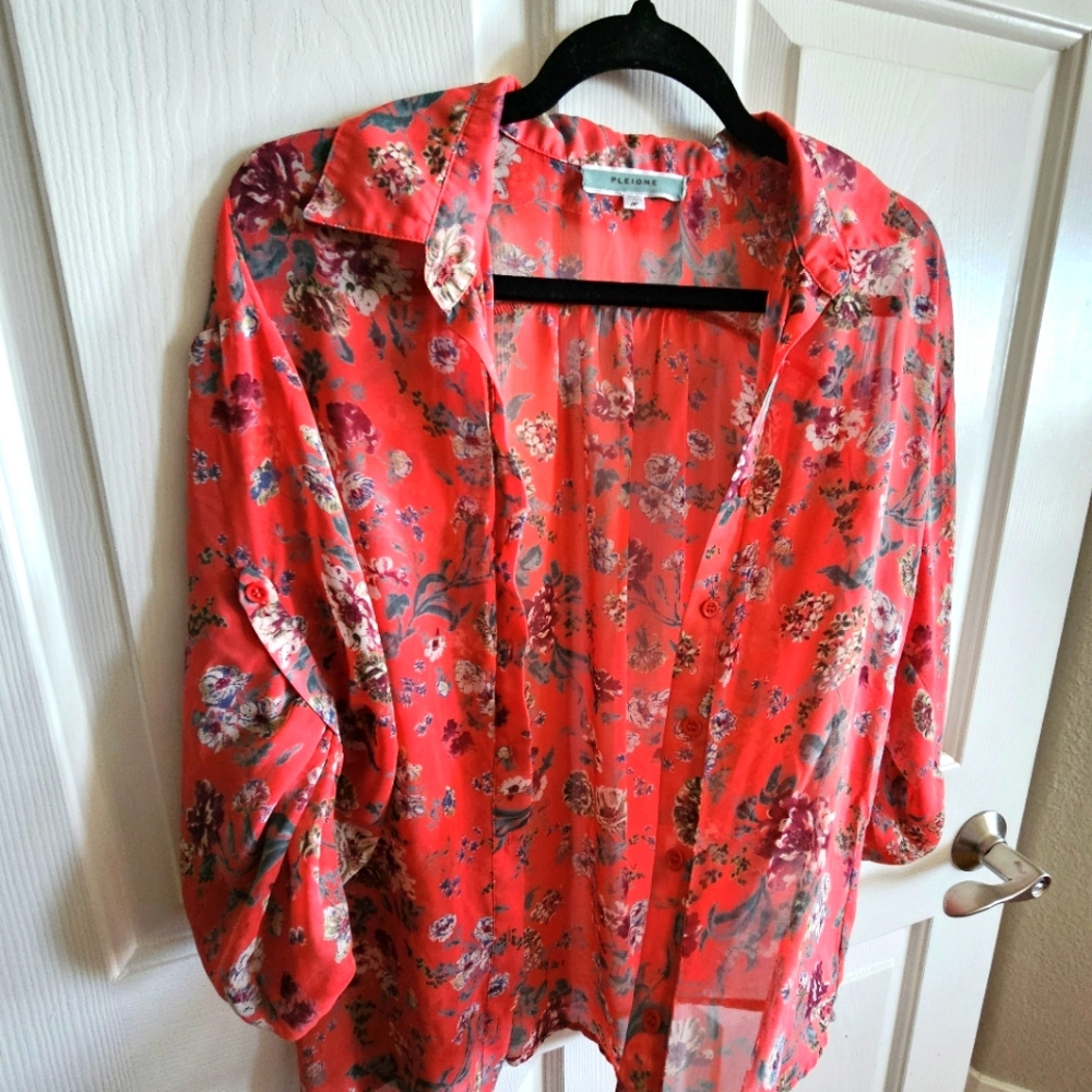 Anthropologie Pleione Semi Sheer Feminine Floral Button Up w Cuff Detail